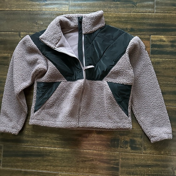 Columbia Fleece Zip Up - Picture 4 of 9